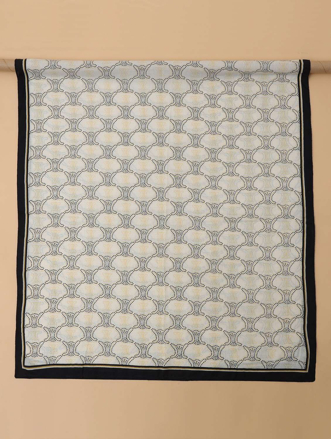 women printed viscose scarf   - 21986806 -  Standard Image - 6