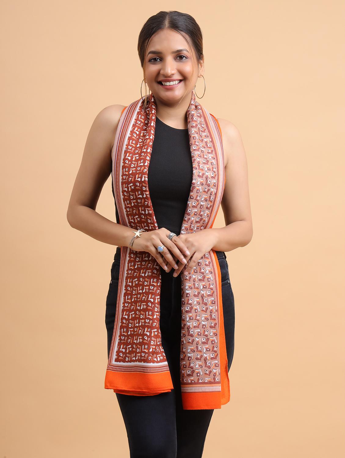 women printed viscose scarf - 21986807 - Standard Image - 4