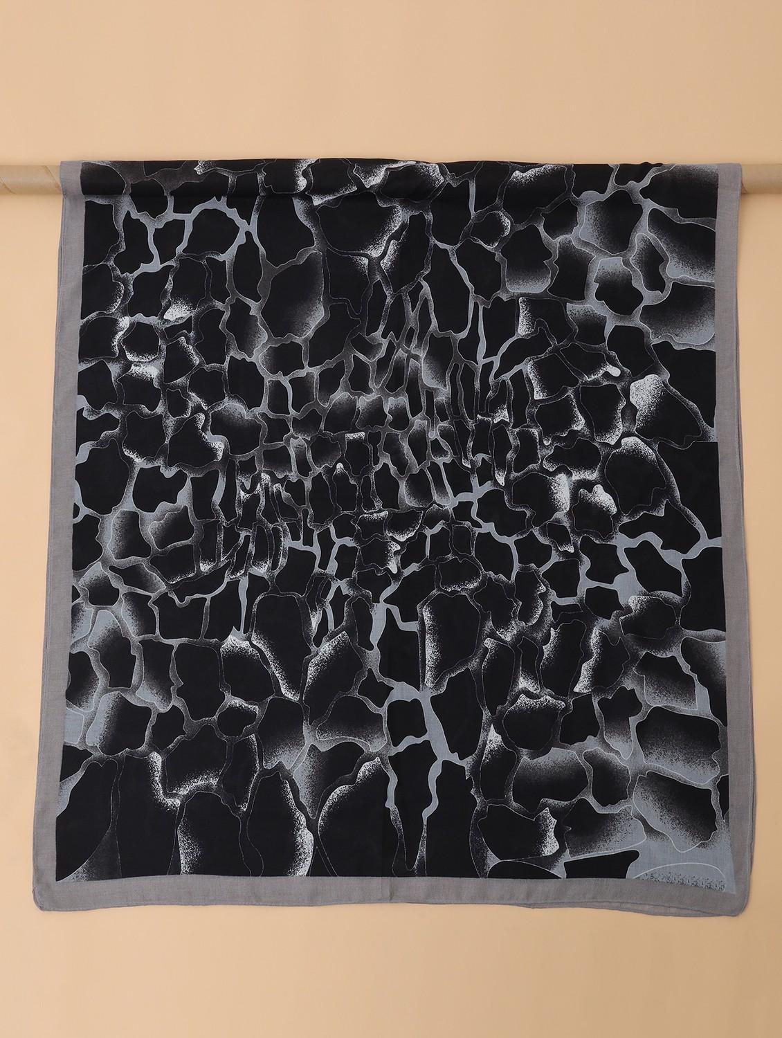 women abstract printed viscose blend scarf - 21986822 - Standard Image - 6