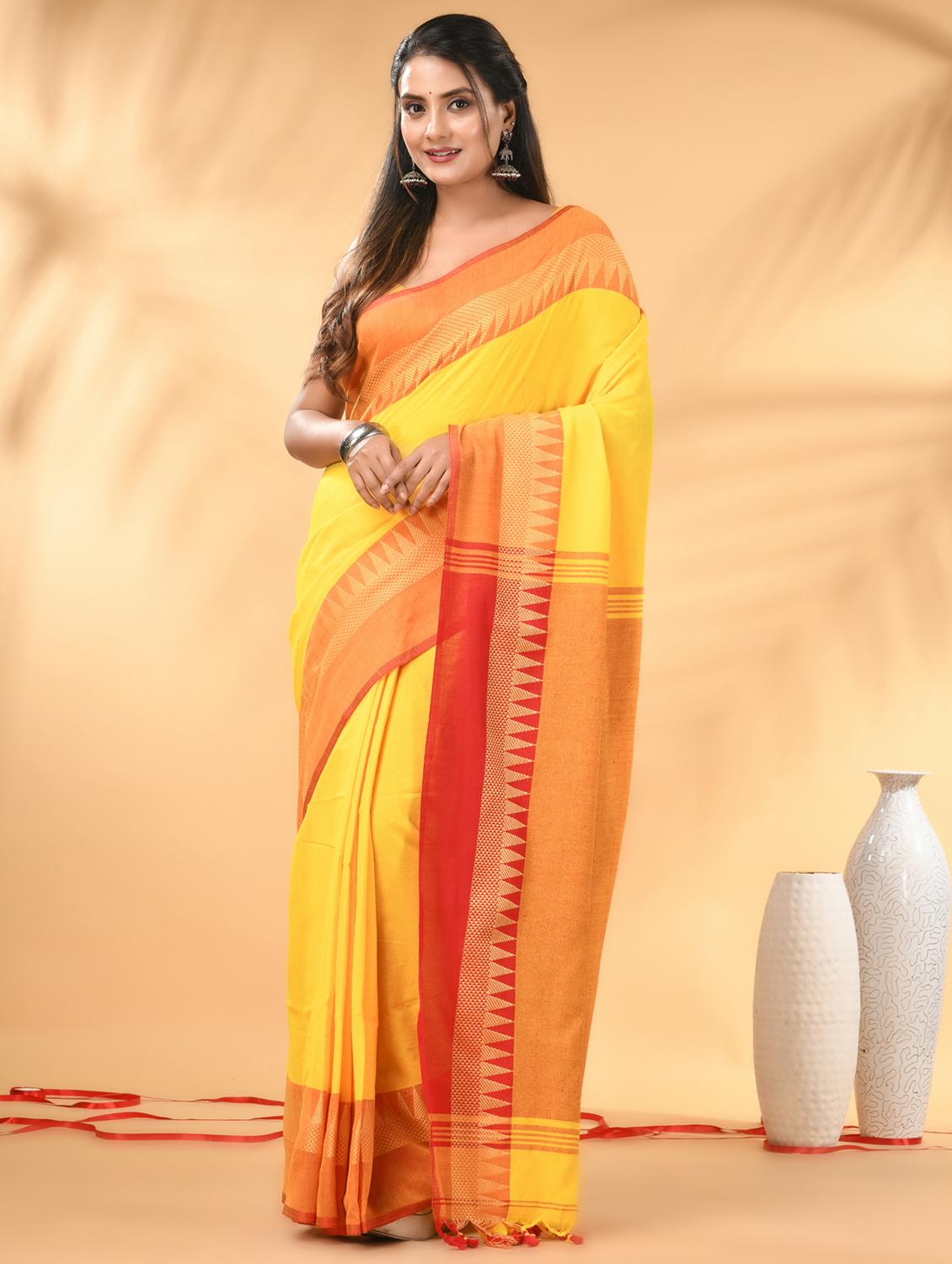 women solid with bordered handloom saree with blouse - 21986966 -  Zoom Image - 0