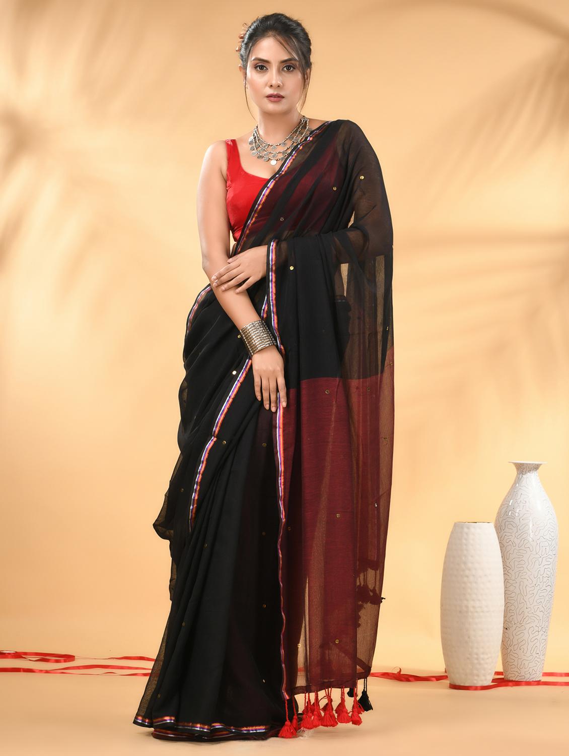women black handloom saree with blouse - 21986990 - Standard Image - 1