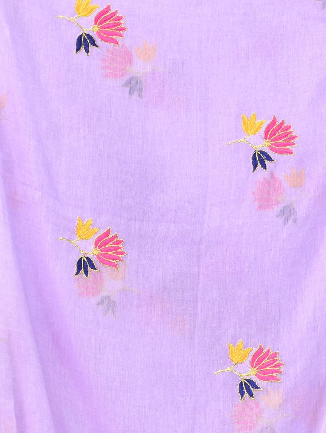 women floral embroidered handloom saree - 21987009 -  Standard Image - 4