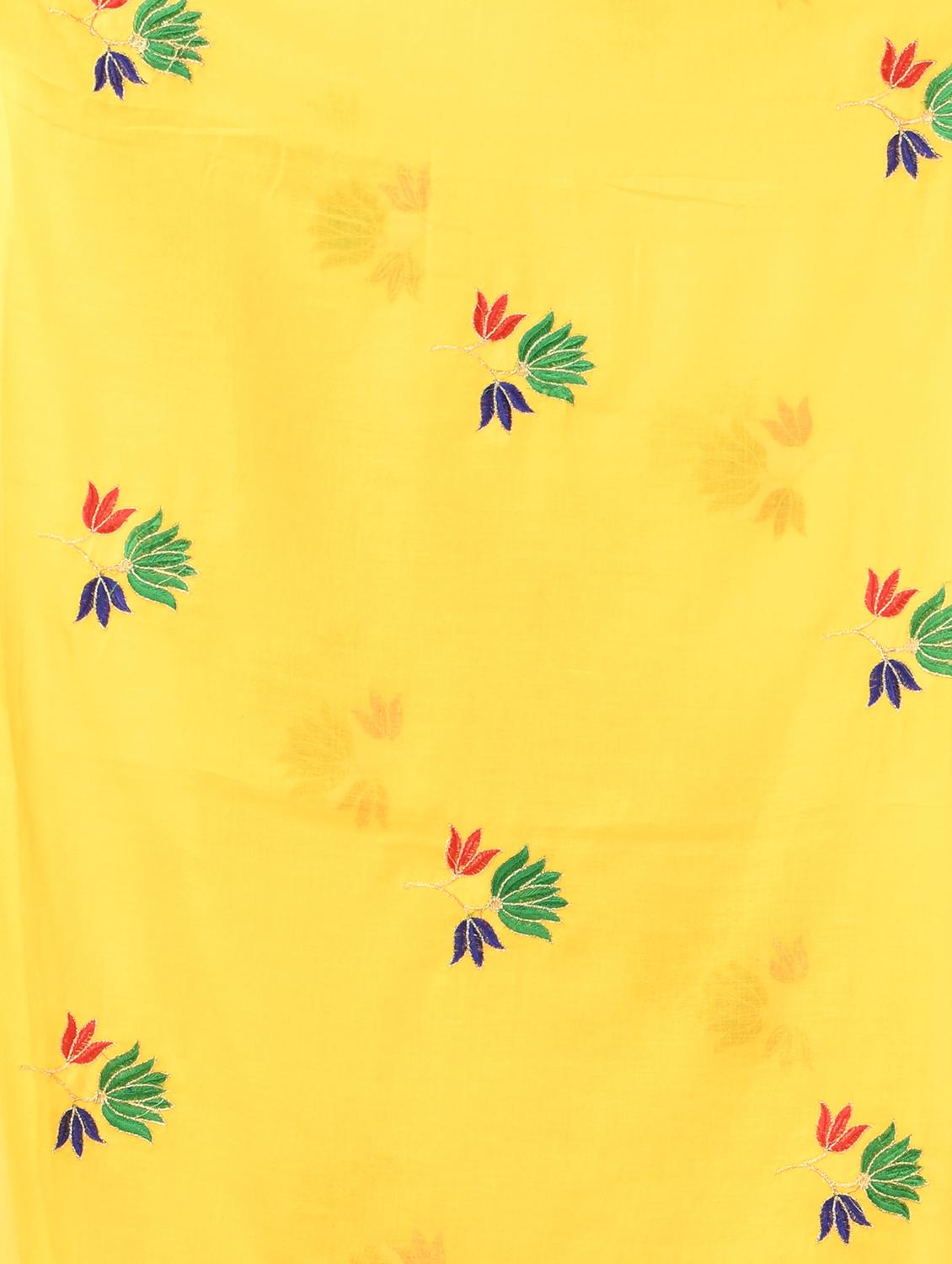 women floral embroidered handloom saree - 21987014 - Standard Image - 4