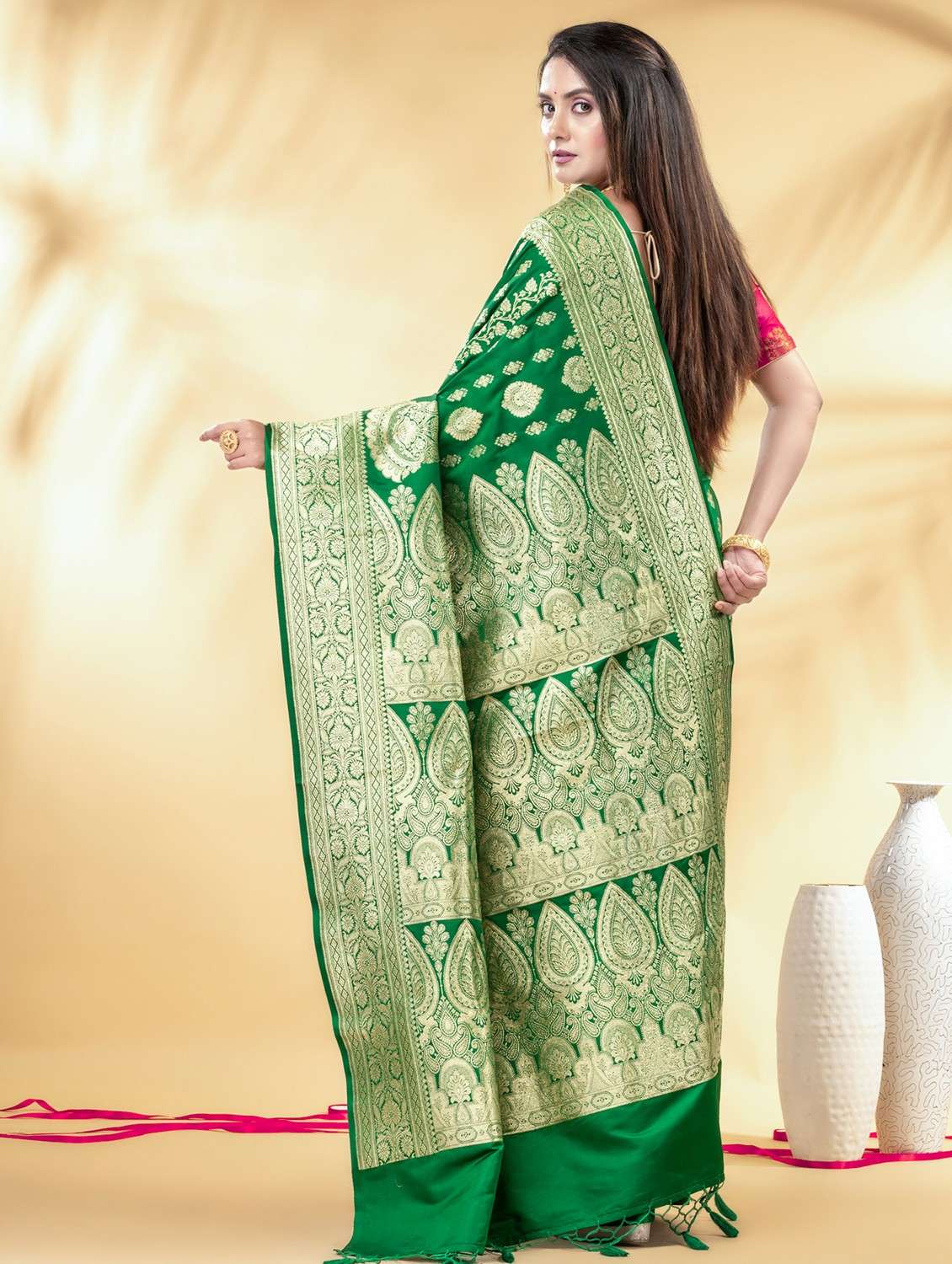 women self design banarasi saree with blouse - 21987020 -  Standard Image - 1