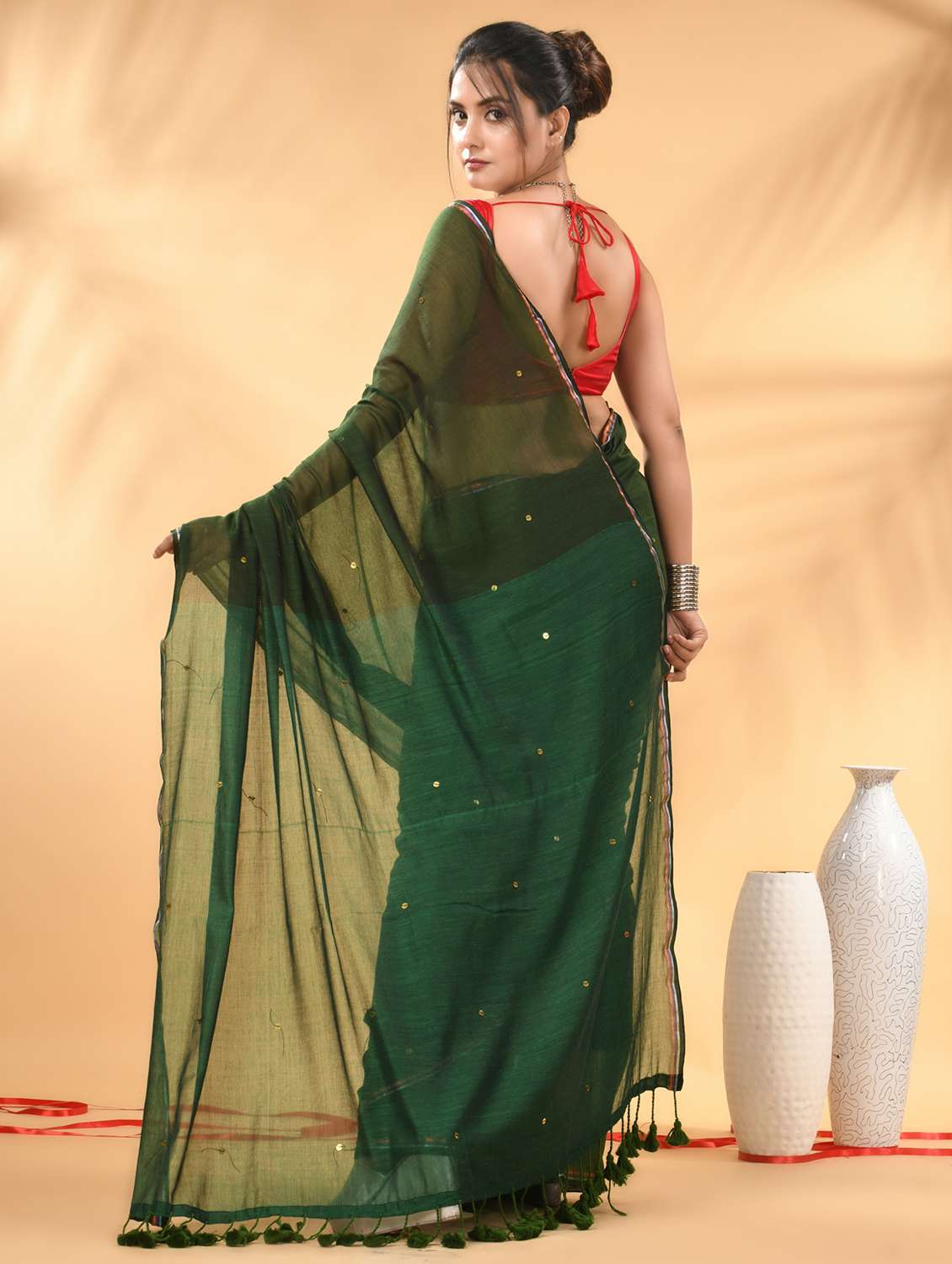 women solid with work handloom saree with blouse - 21987025 -  Standard Image - 1