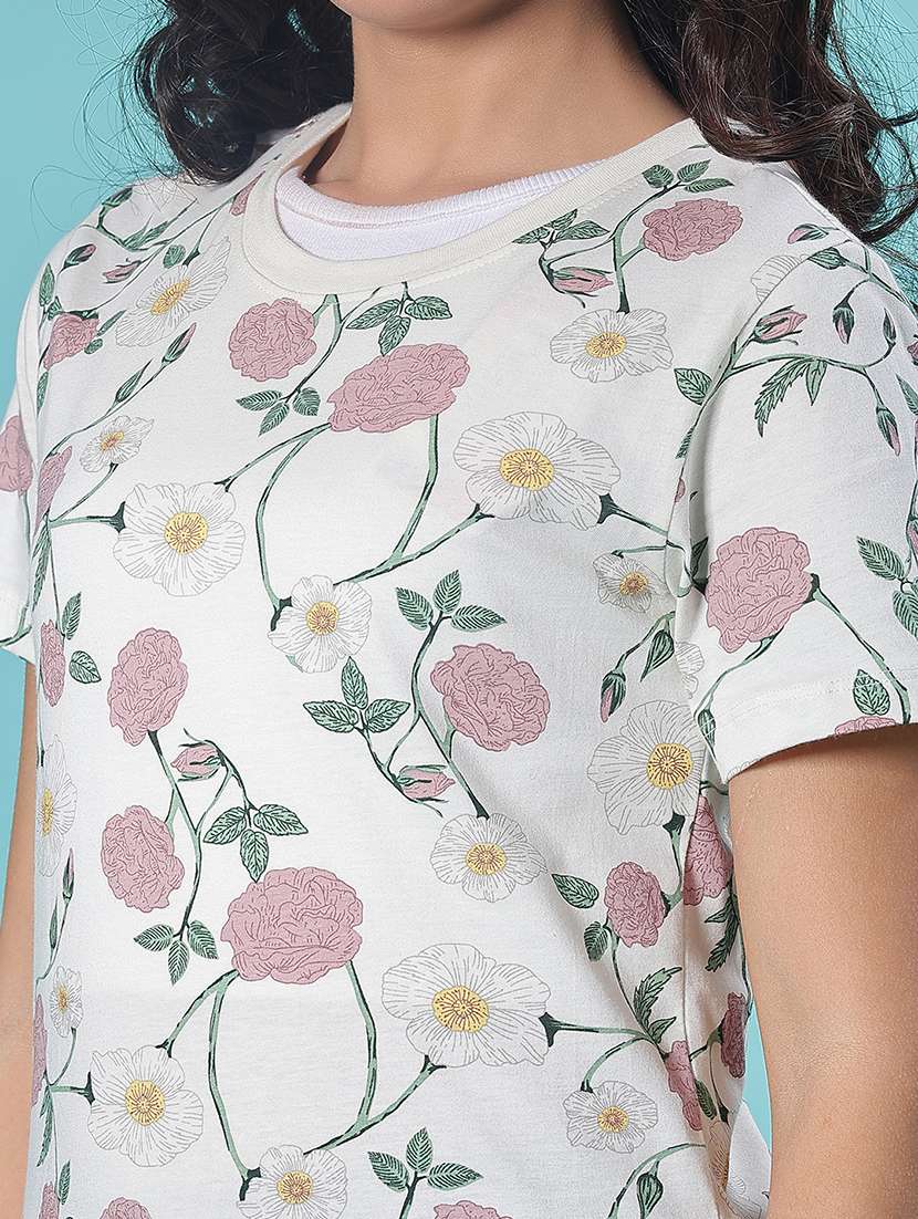 women floral printed round neck t-shirt - 21987134 -  Standard Image - 4