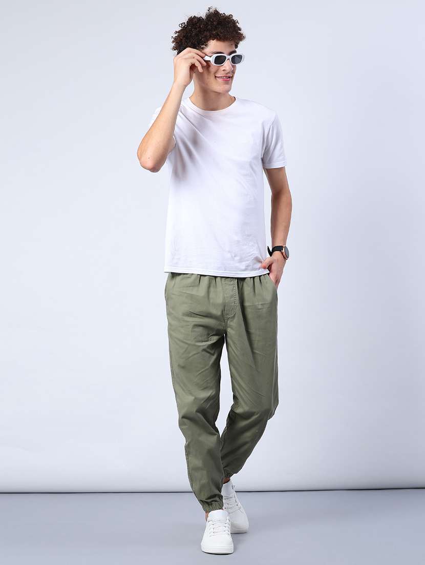 men solid mid rise jogger - 21987205 -  Standard Image - 4