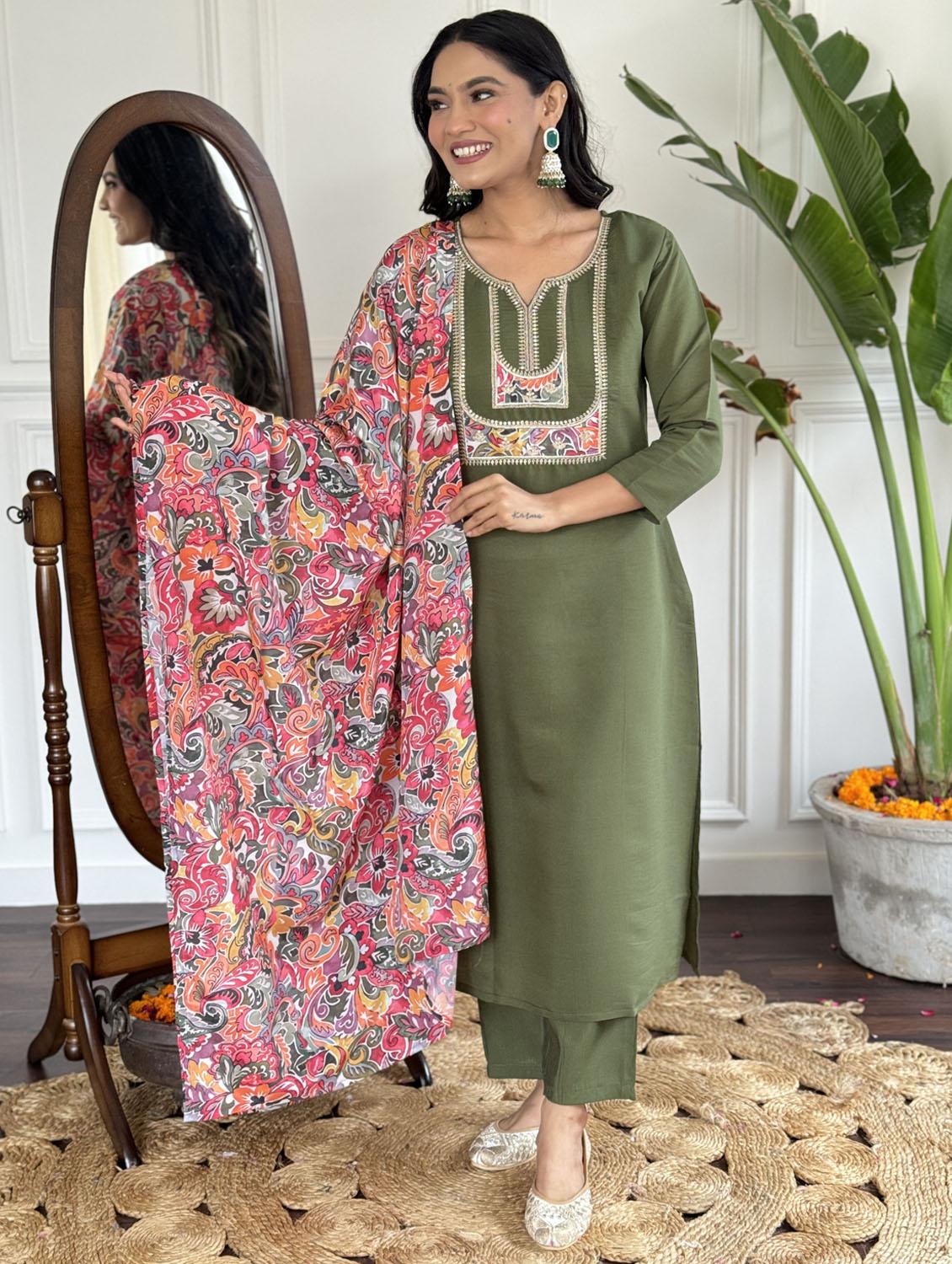 women three quarter sleeve kurta pant with dupatta set - 21987342 - Standard Image - 1