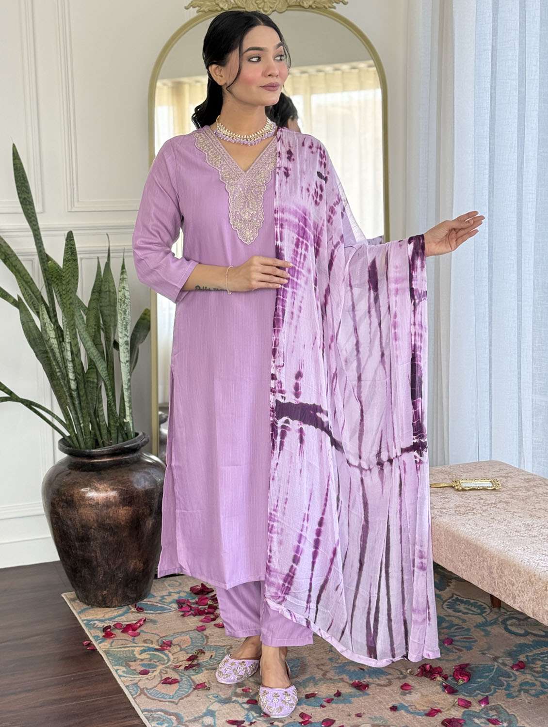 women three quarter sleeve kurta pant with dupatta set - 21987345 - Standard Image - 1