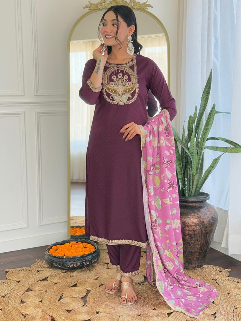 women three quarter sleeve kurta pant with dupatta set - 21987358 -  Standard Image - 1
