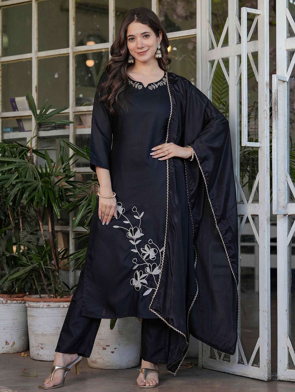 women floral three quarter sleeve kurta pant with dupatta set - 21987366 - Standard Image - 1