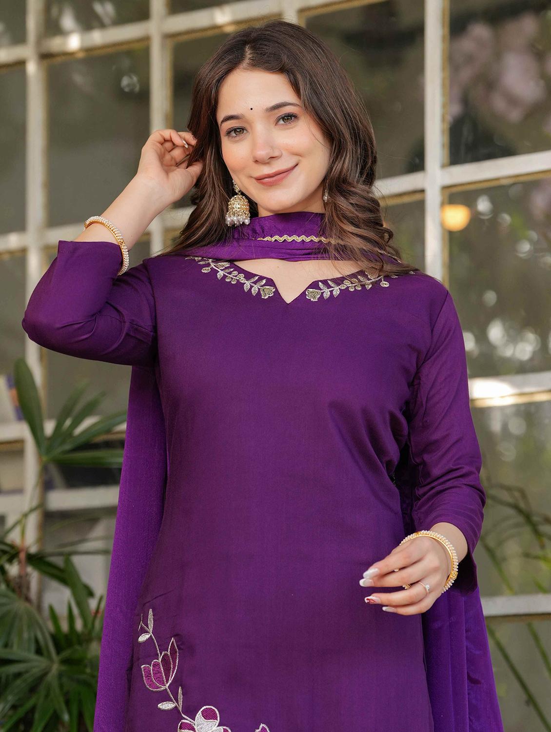 women three quarter sleeve kurta pant with dupatta set - 21987367 - Standard Image - 4