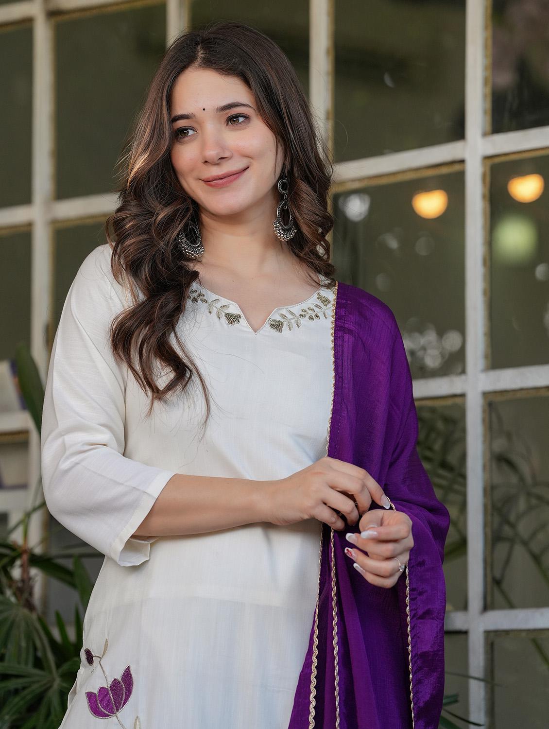 women three quarter sleeve kurta pant with dupatta set - 21987368 - Standard Image - 4