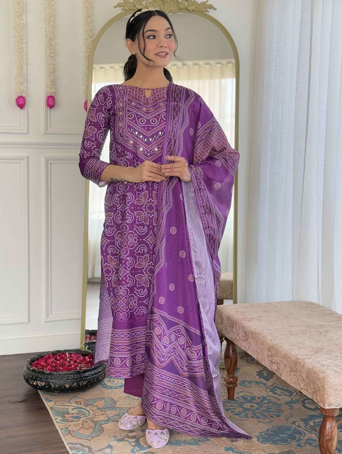 women three quarter sleeve kurta pant with dupatta set - 21987381 - Standard Image - 1