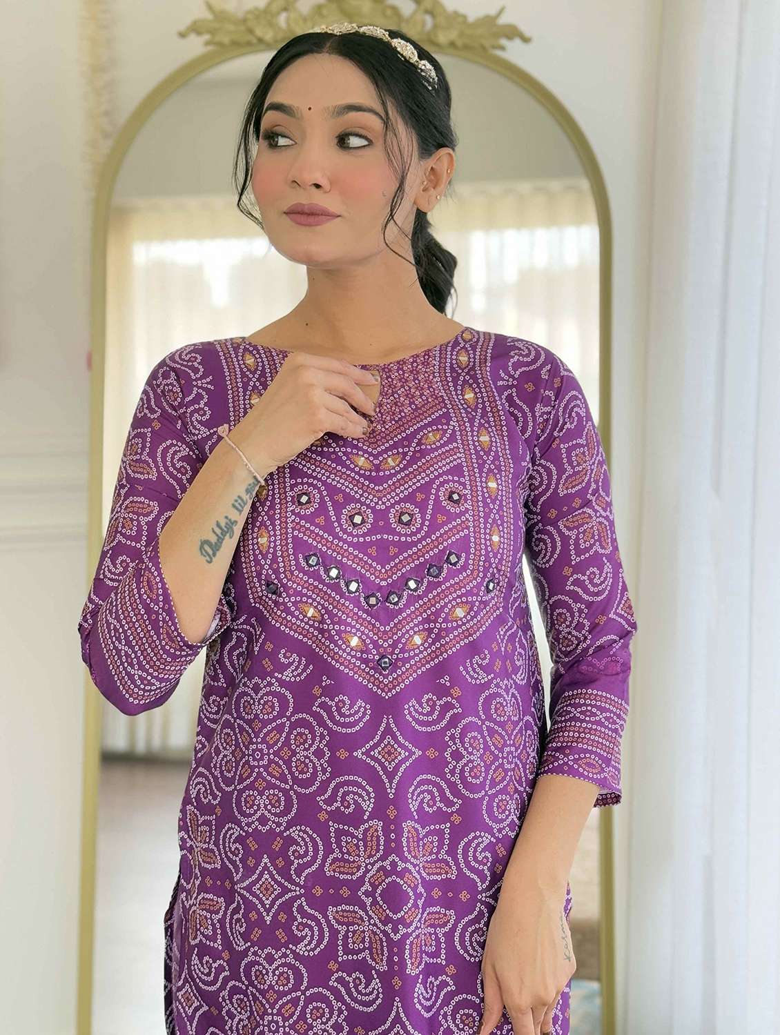 women three quarter sleeve kurta pant with dupatta set - 21987381 - Standard Image - 4
