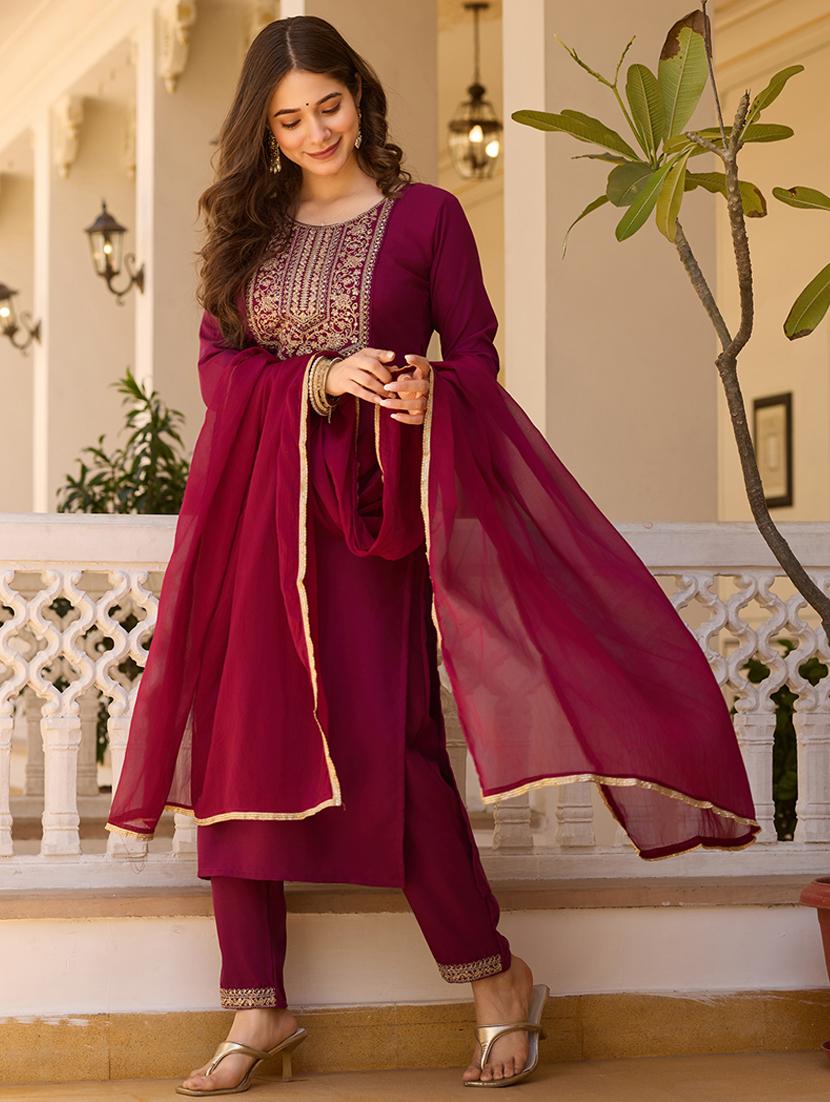women three quarter sleeve kurta pant with dupatta set - 21987386 - Standard Image - 1