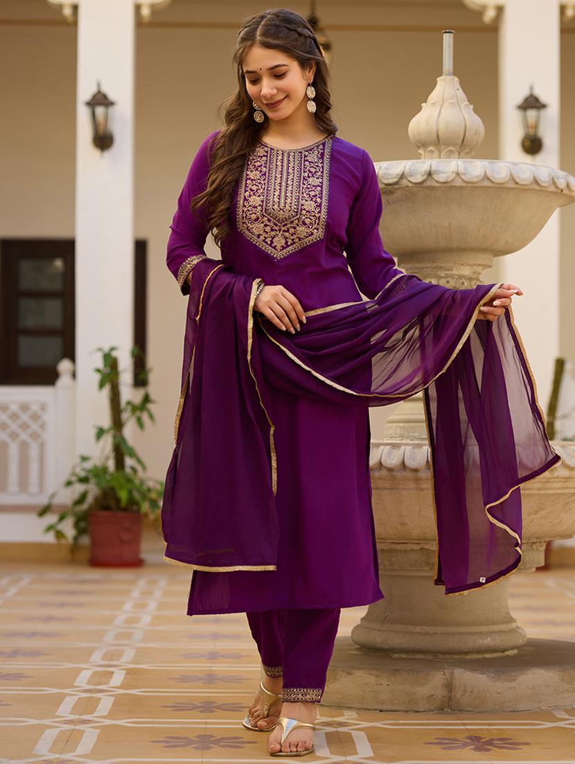 women three quarter sleeve kurta pant with dupatta set - 21987387 - Standard Image - 1