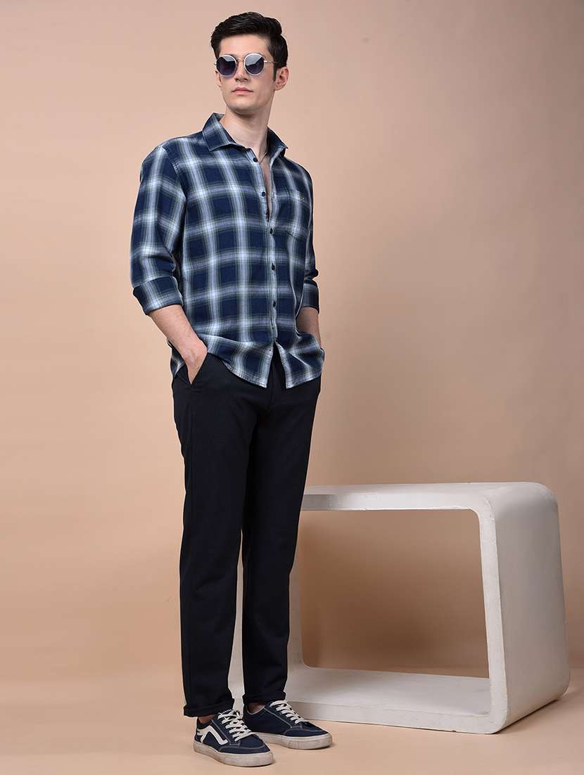 men solid mid rise flat front casual chinos  - 21987533 -  Standard Image - 4