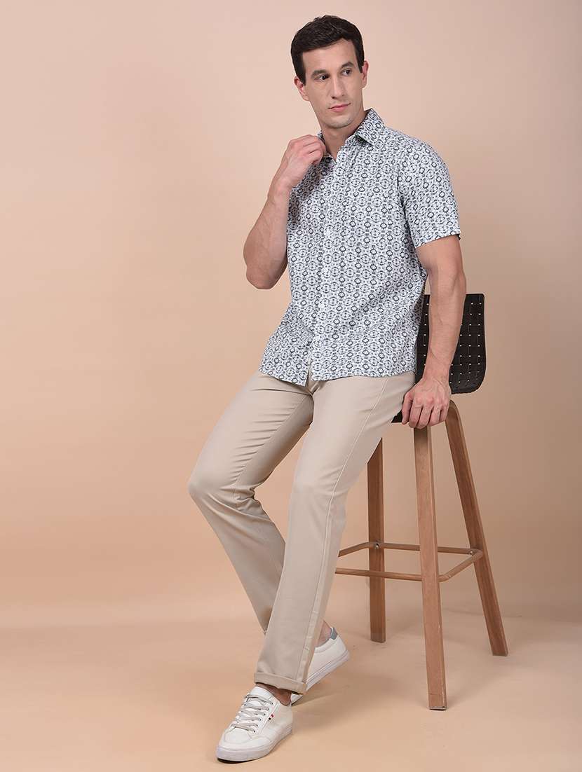 men solid mid rise flat front casual chinos - 21987535 - Standard Image - 4