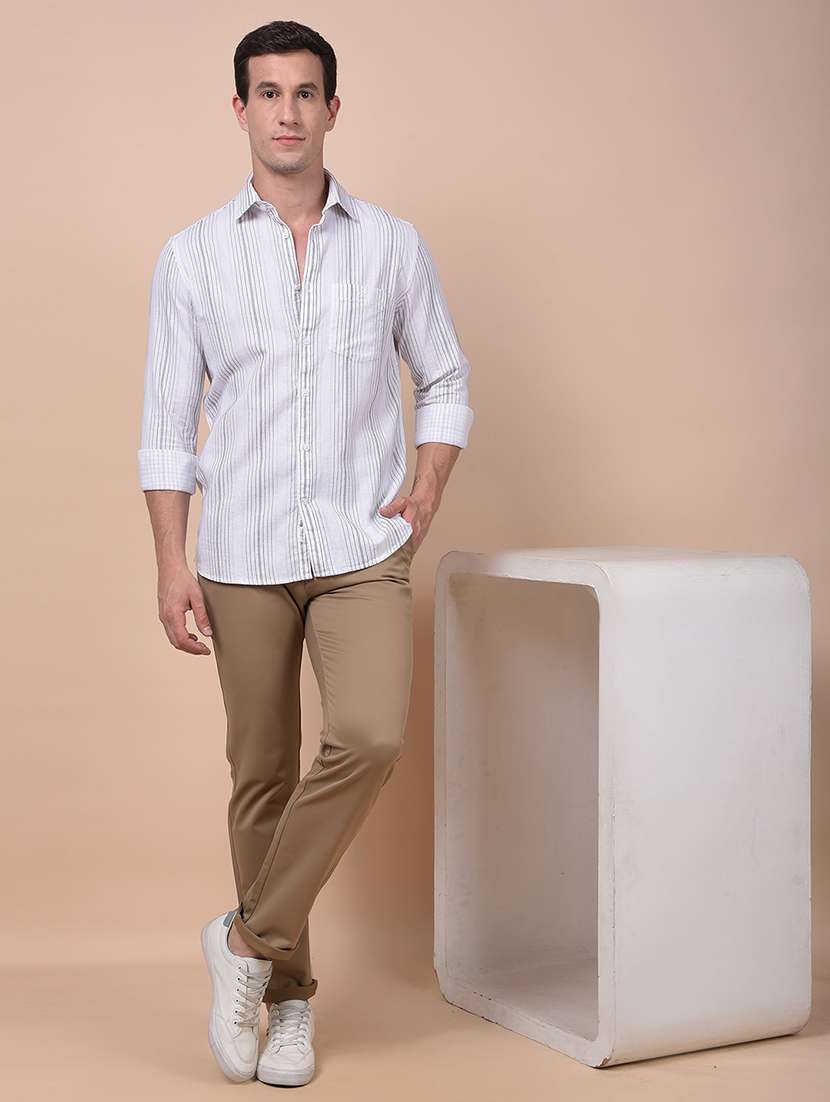 men solid mid rise flat front casual chinos - 21987536 - Standard Image - 4