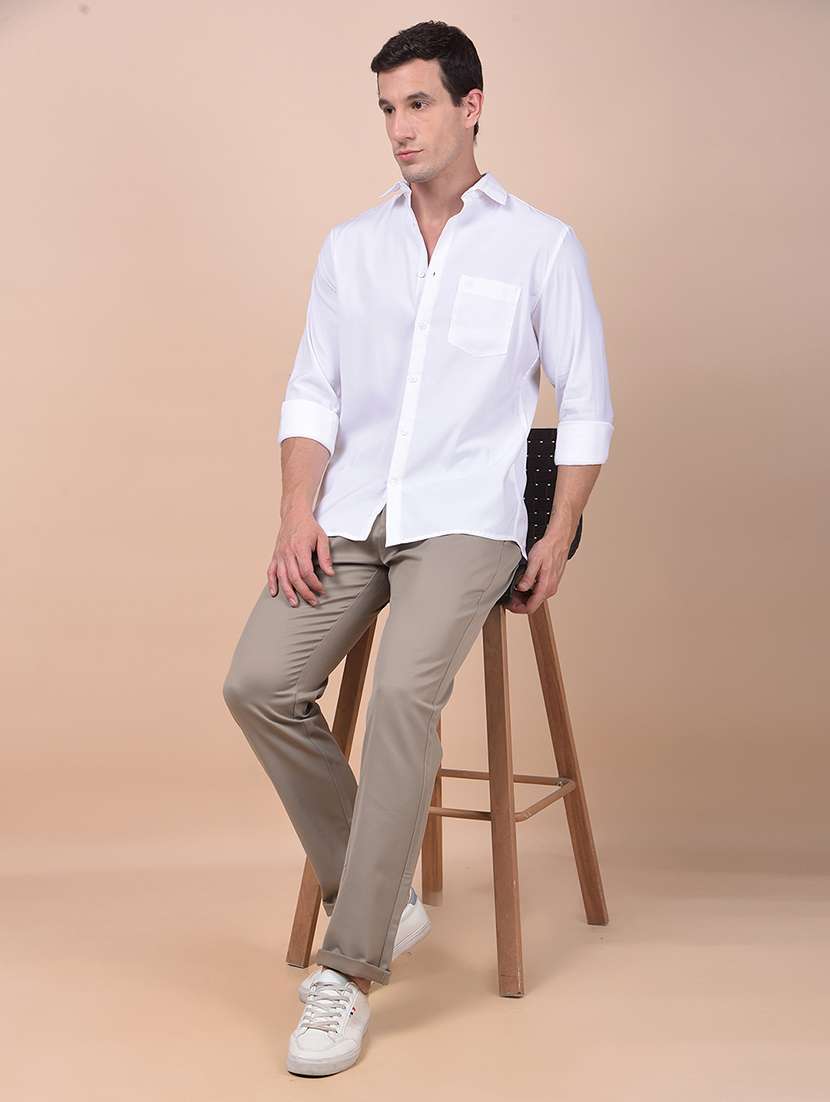 men solid mid rise flat front casual chinos - 21987537 - Standard Image - 4