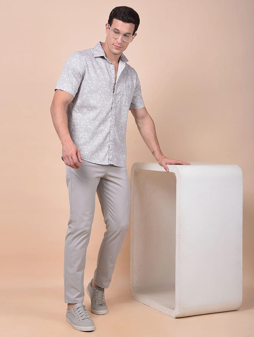 men solid mid rise flat front casual chinos - 21987555 - Standard Image - 4