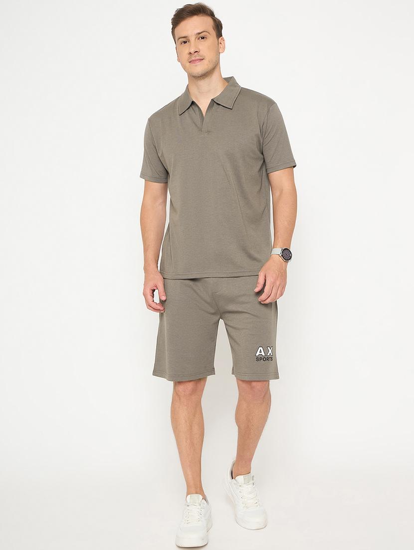 men solid short sleeve t-shirt & shorts co-ord set - 21987599 - Standard Image - 1