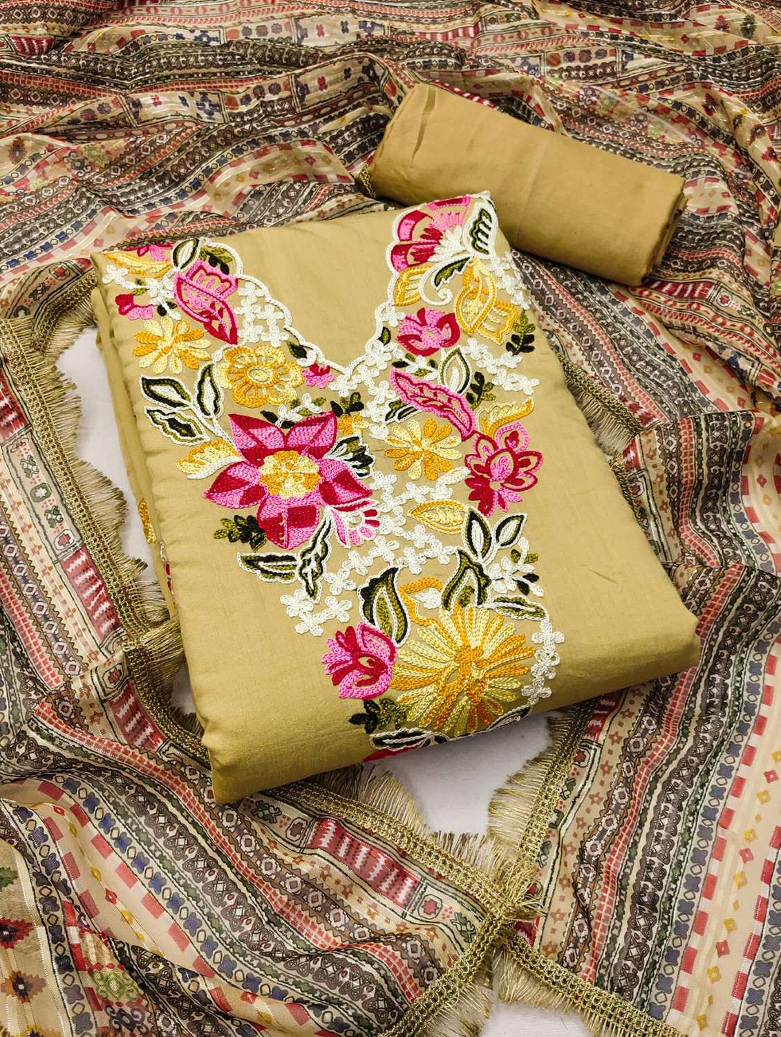 women floral embroidered unstitched suit set