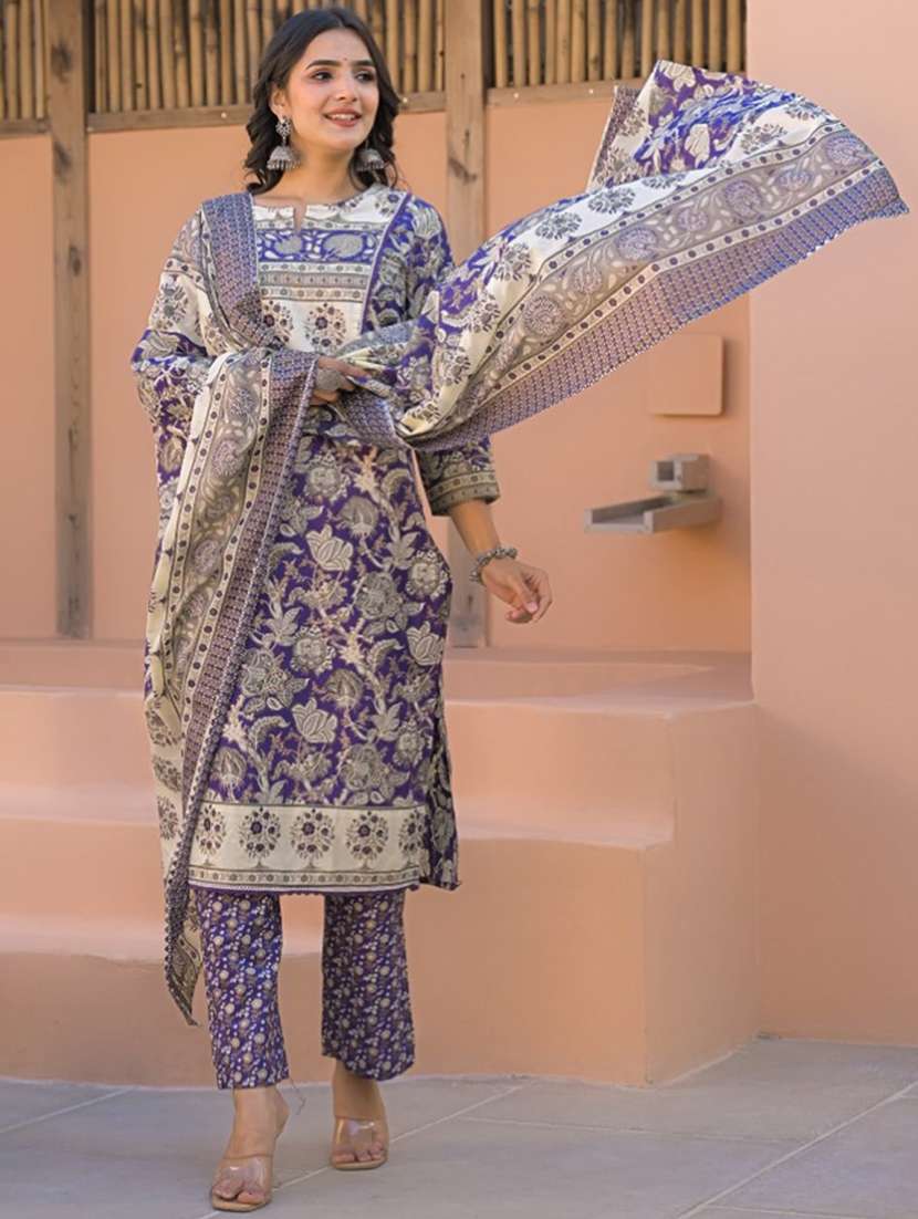 women three quarter sleeve kurta pant with dupatta set - 21988017 -  Standard Image - 4