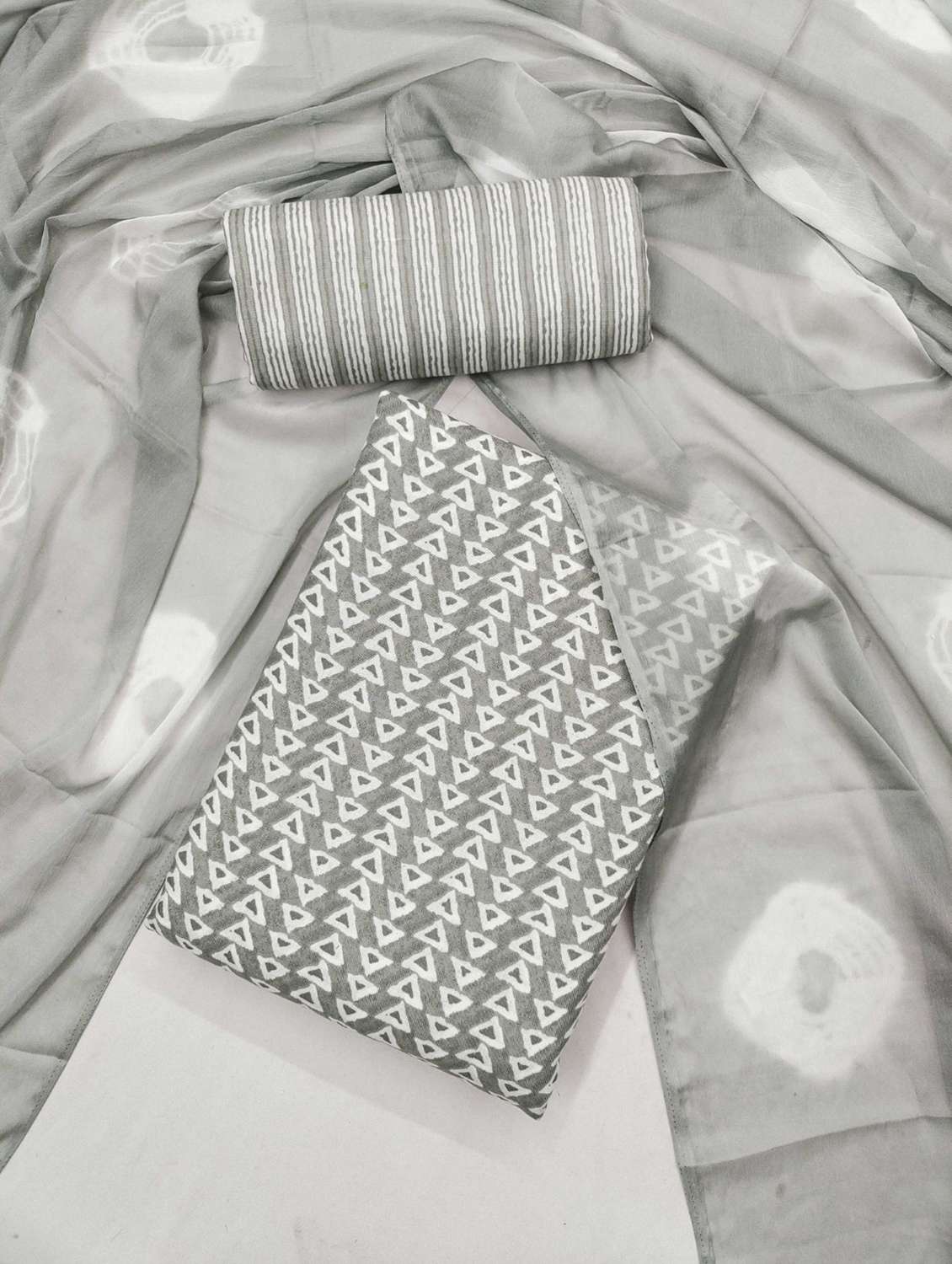 women printed unstitched suit set - 21988055 -  Standard Image - 1