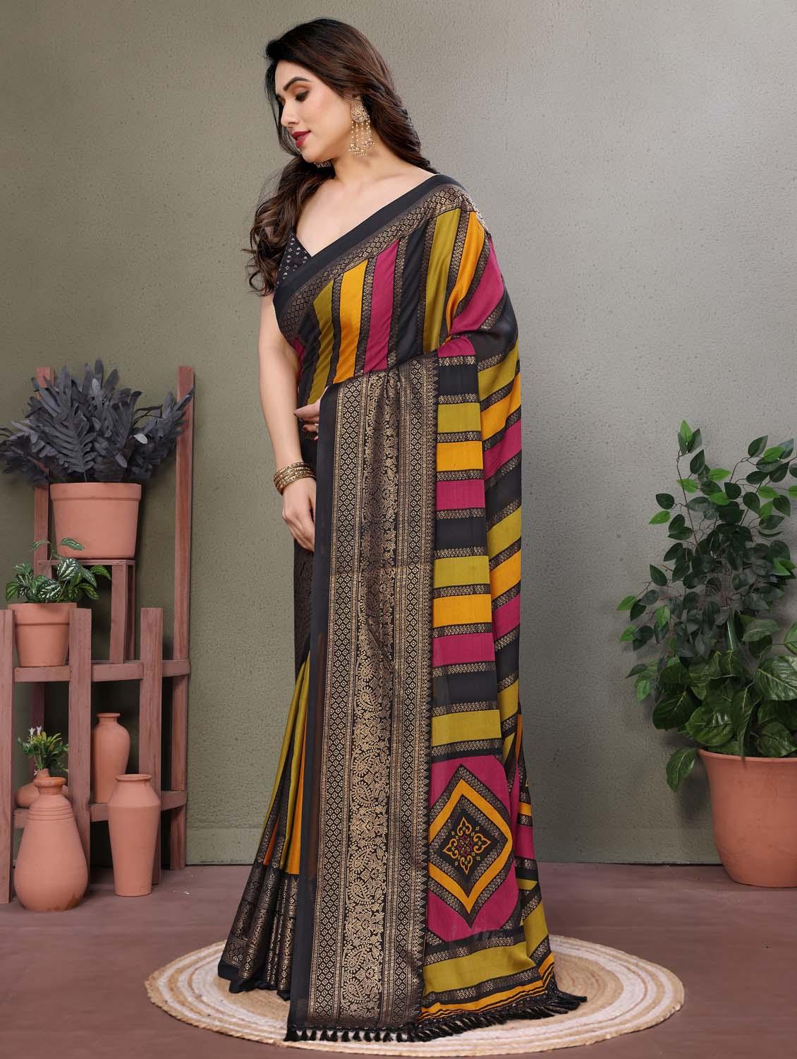 women printed casual wear saree with blouse - 21988112 - Standard Image - 1