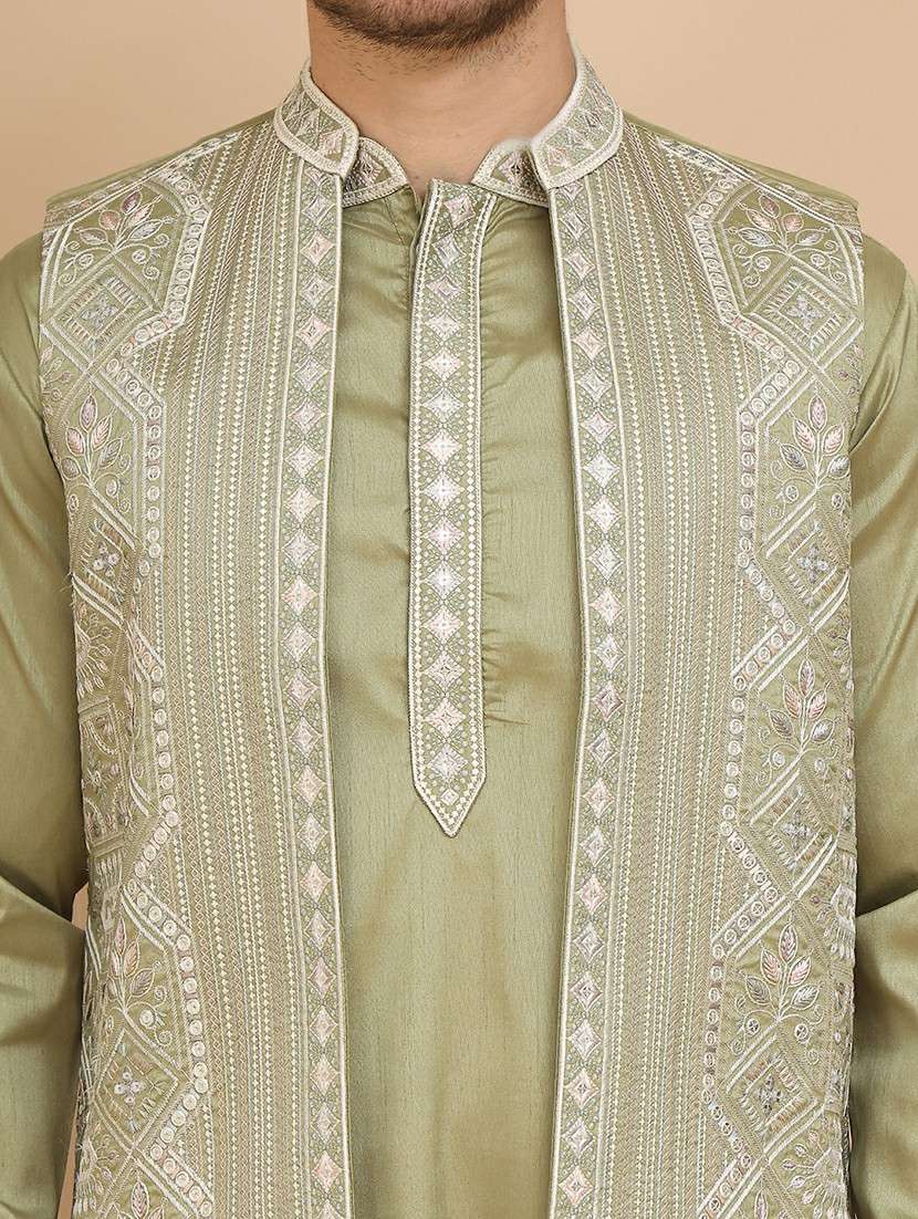 men embroidered mandarin neck kurta pyjama with jacket ethnic wear set - 21988189 -  Standard Image - 4