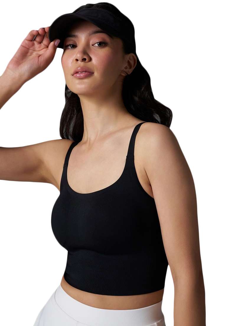 women black solid sports bra