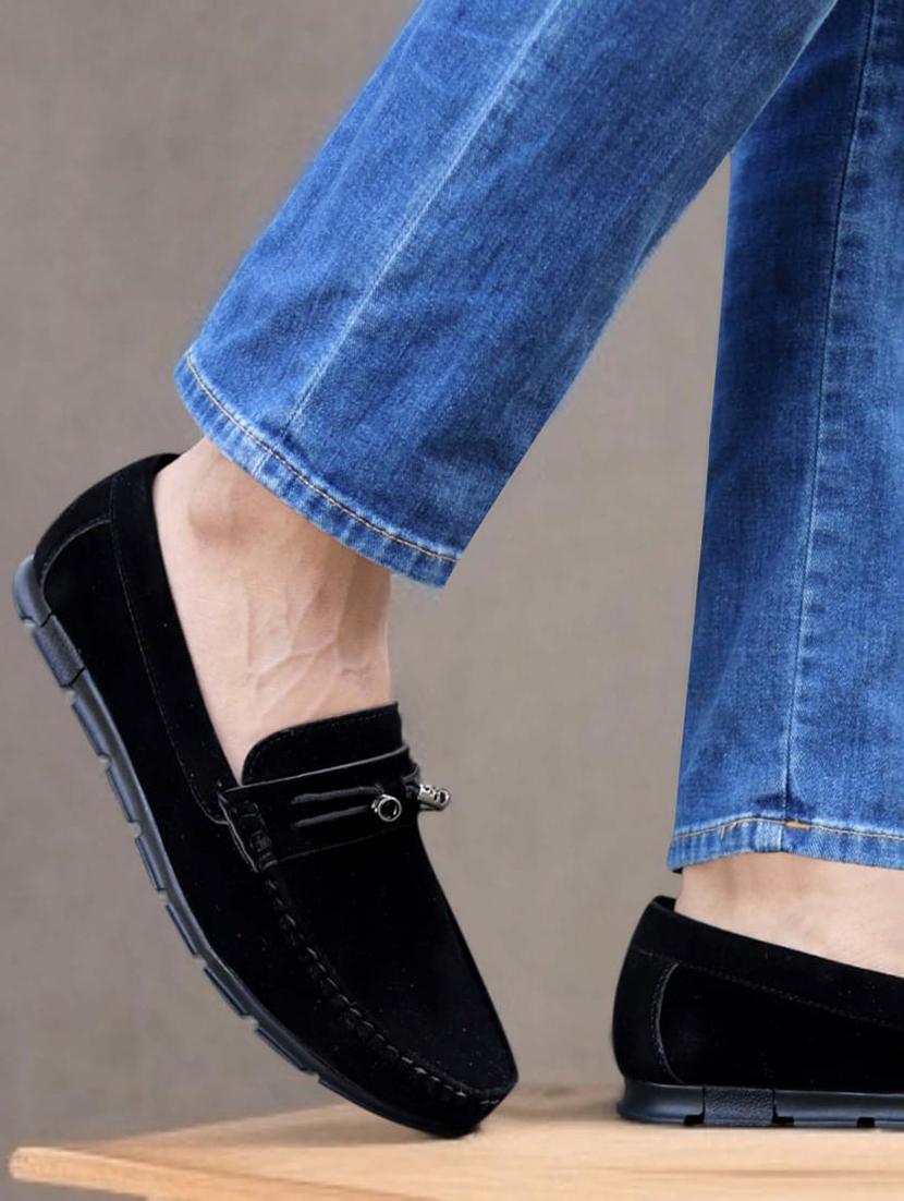 men black slip on loafer - 21988267 - Zoom Image - 0