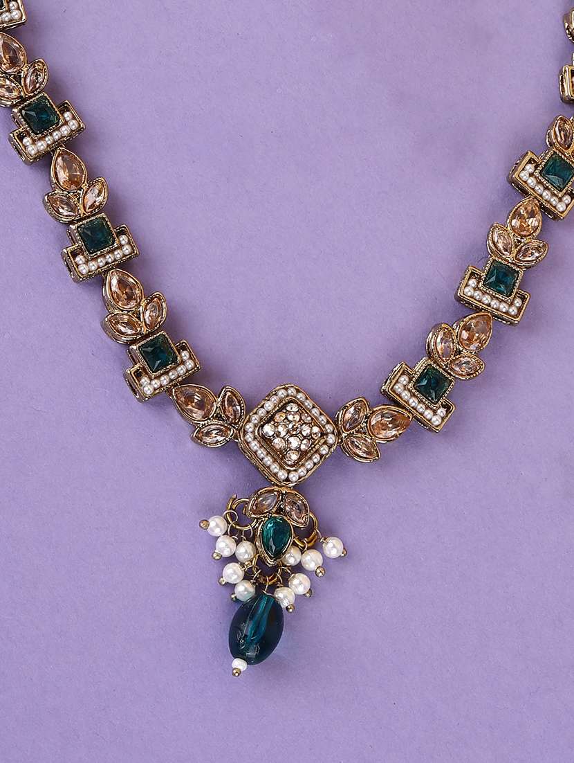 blue metal chain necklace - 21988527 -  Standard Image - 1