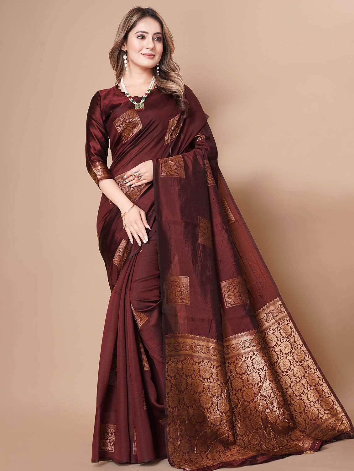 women self design banarasi saree with blouse - 21988702 - Standard Image - 1