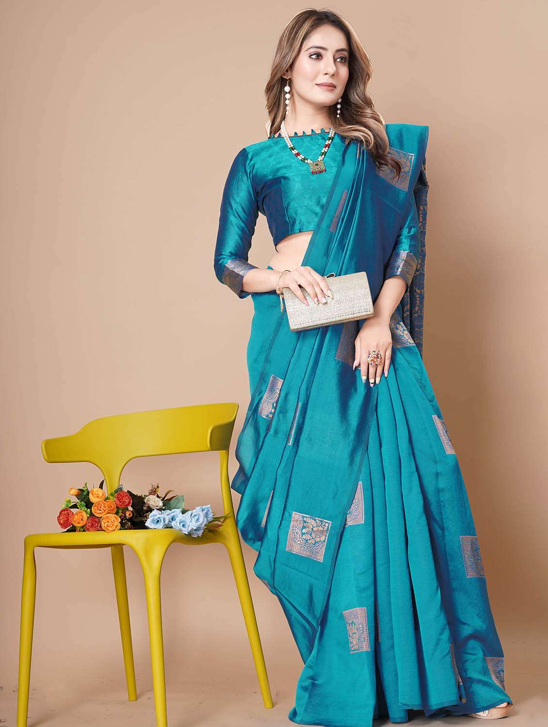 women self design banarasi saree with blouse