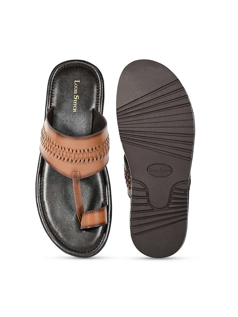 men solid toe separator sandal - 21988809 -  Standard Image - 4