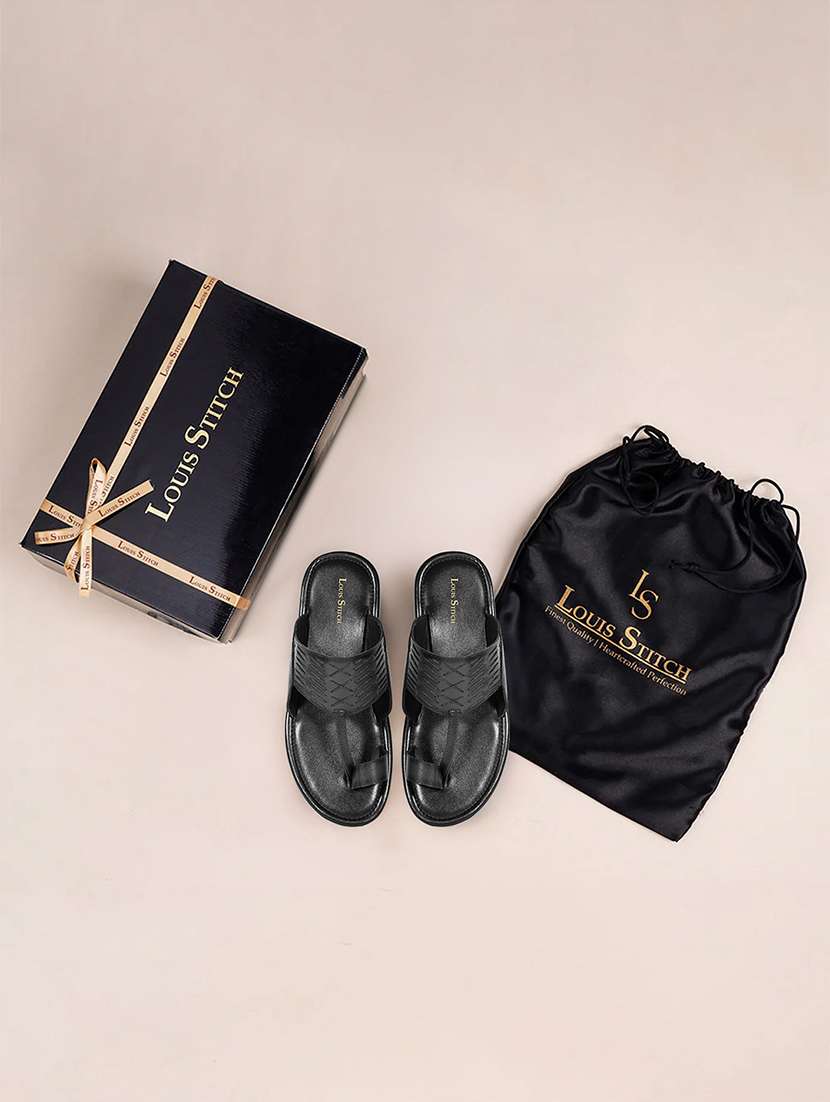 men solid toe separator sandal - 21988810 -  Standard Image - 1