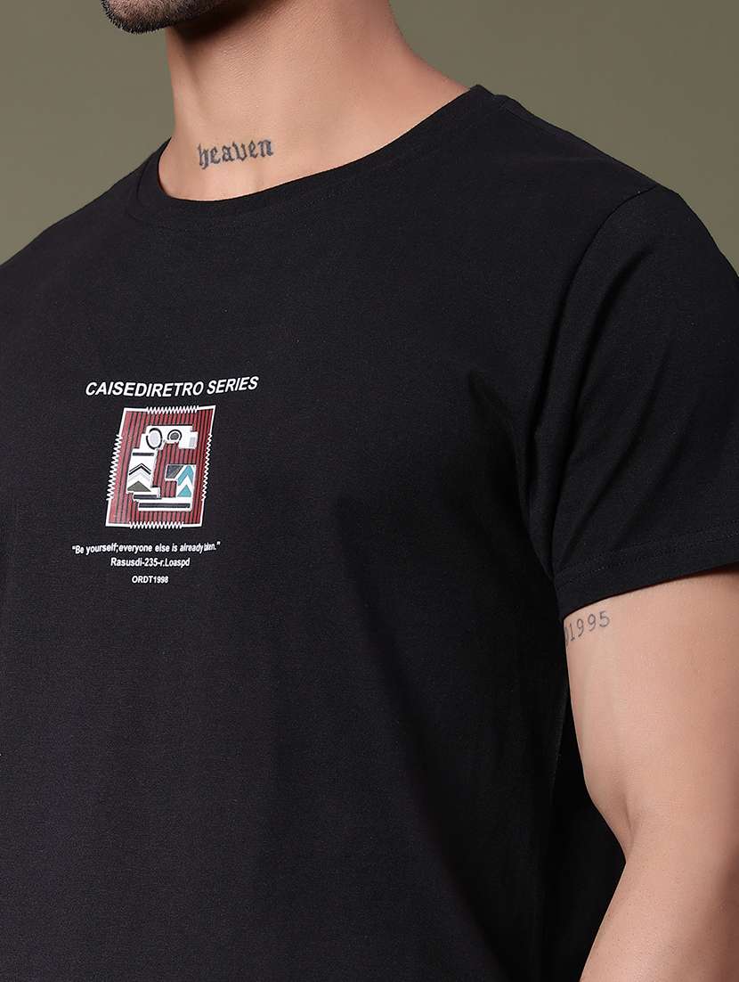 men chest print round neck regular fit t-shirt - 21989473 -  Standard Image - 4