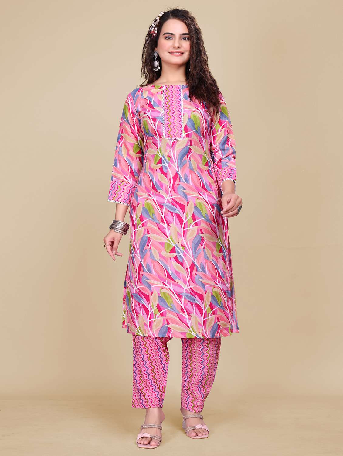 women printed three quarter sleeve kurta pant set - 21989503 -  Standard Image - 1