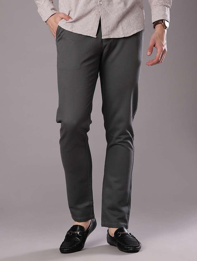 men solid mid rise straight fit chinos 