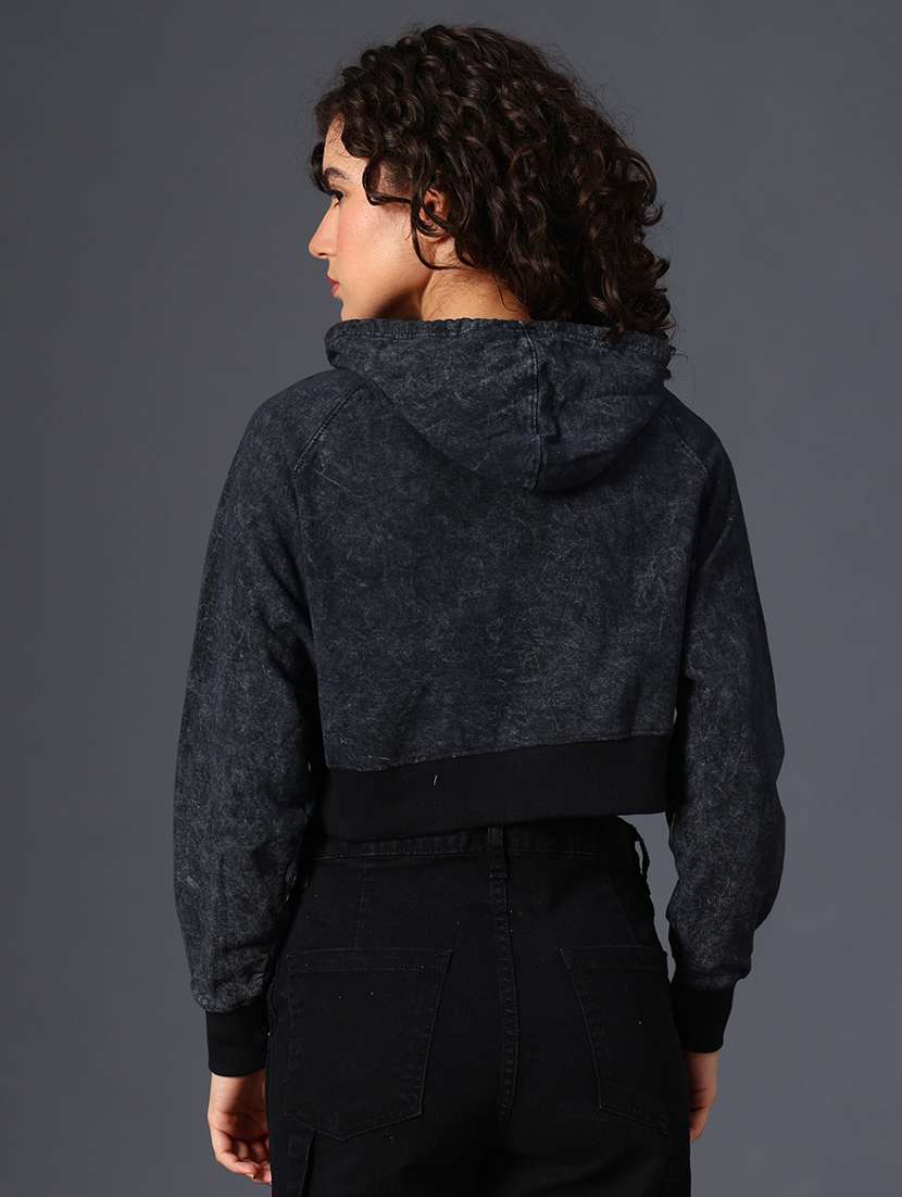 women printed long sleeve cropped sweatshirt - 21989748 -  Standard Image - 4