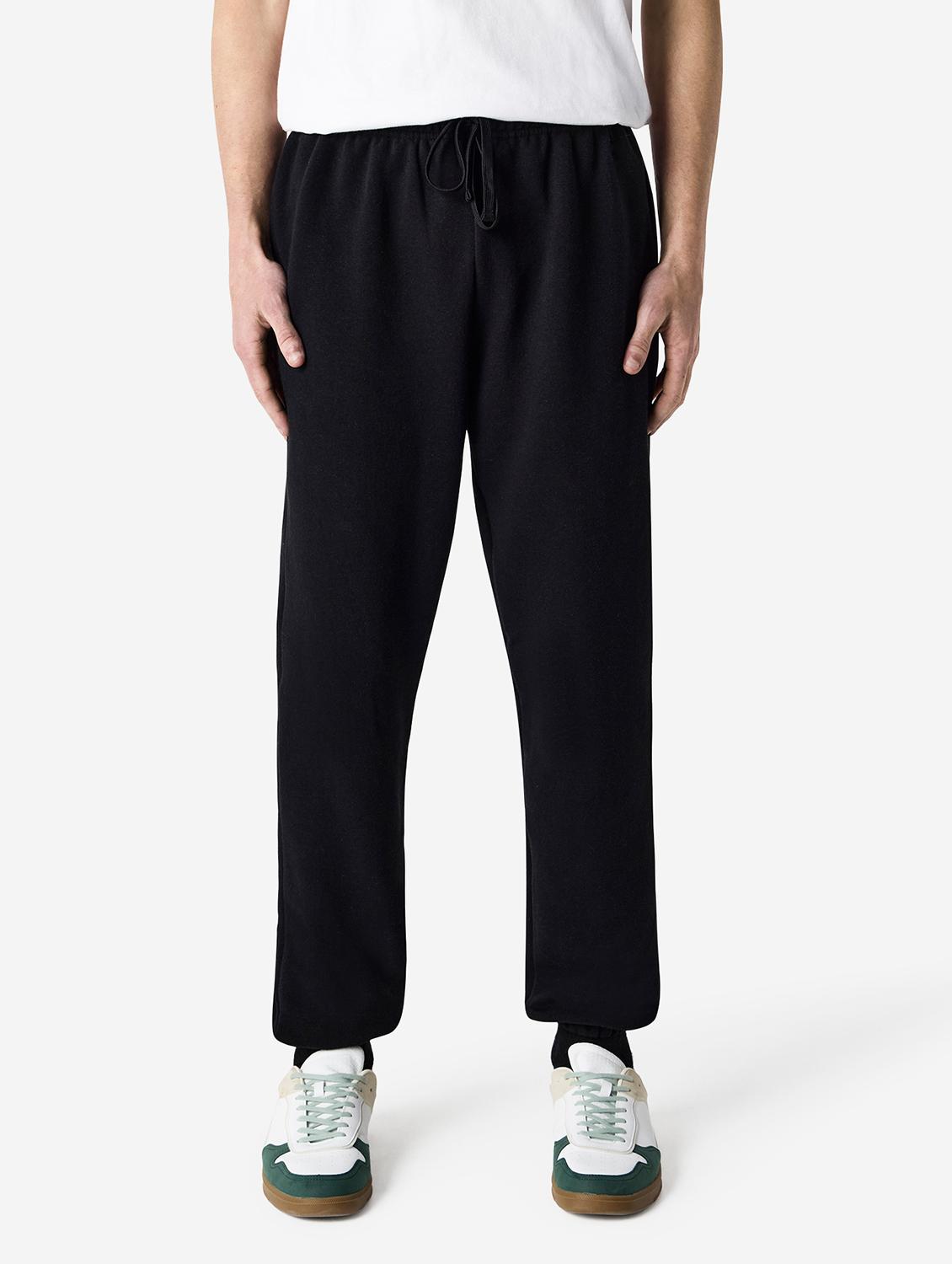 men black solid relaxed fit jogger