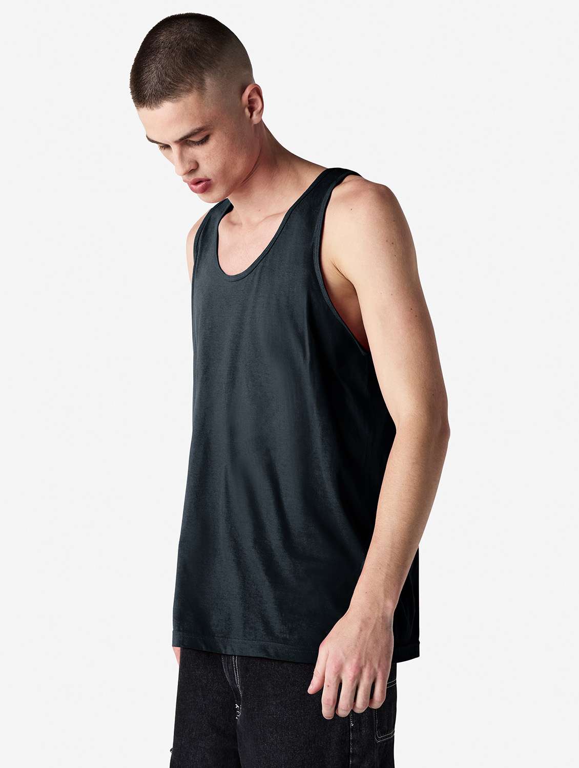 men solid sleeveless vest - 21991086 - Standard Image - 1