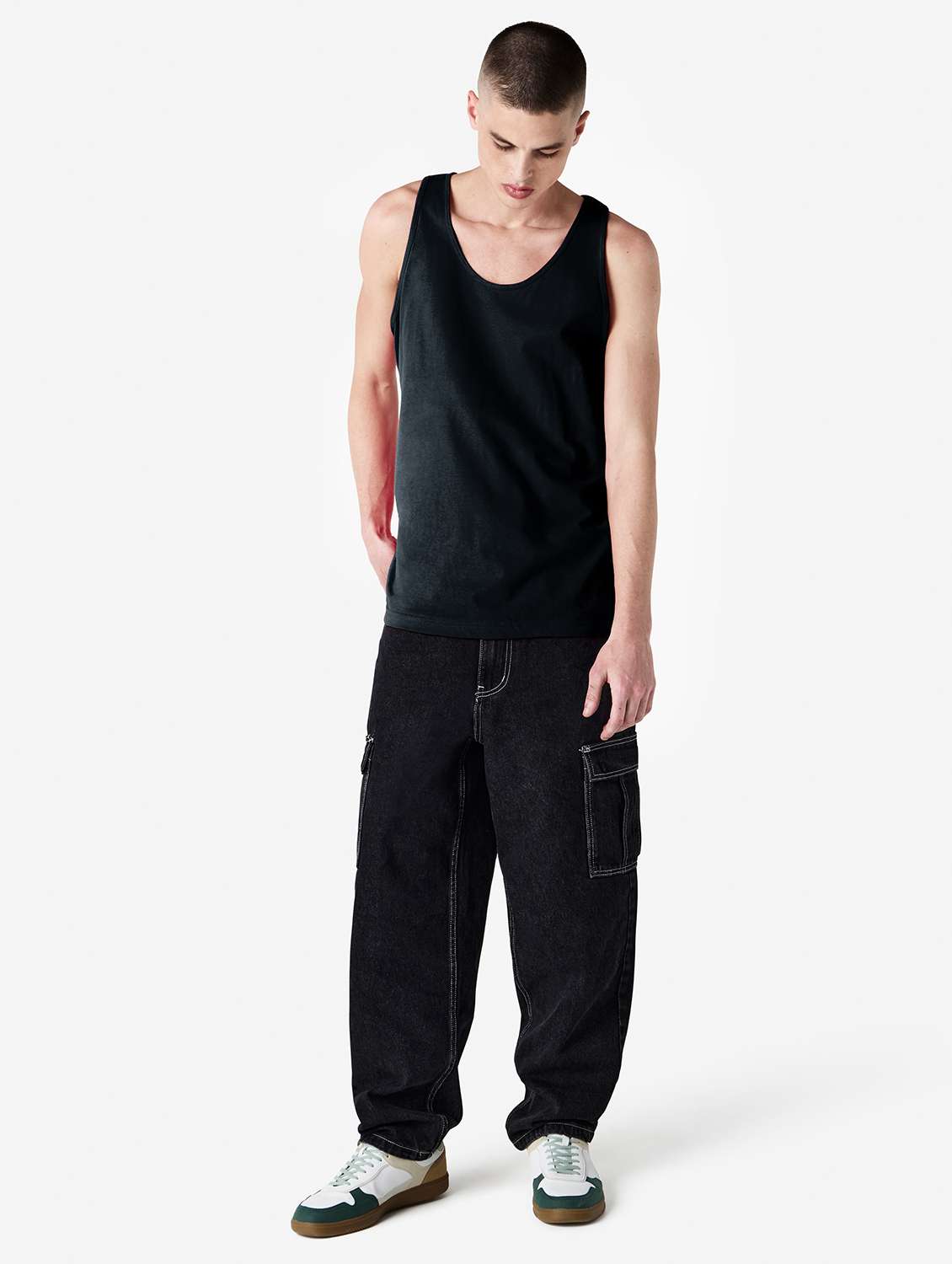 men solid sleeveless vest - 21991086 - Standard Image - 4