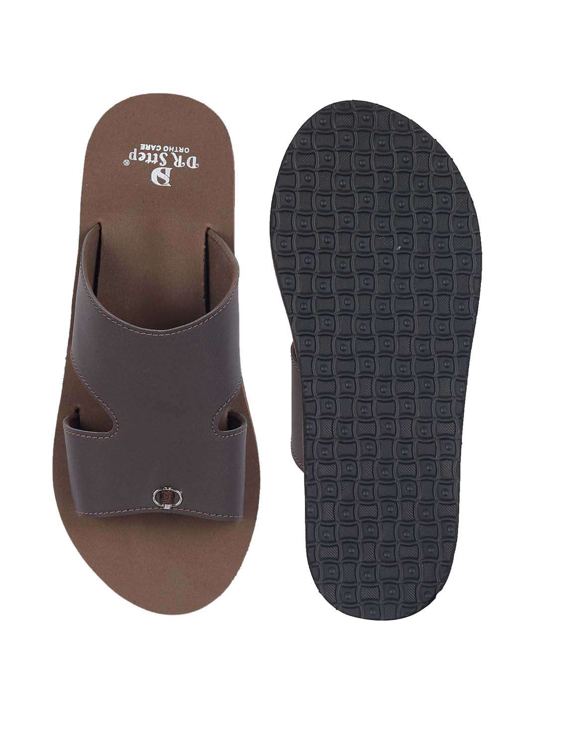 men toe separator diabetic and orthopedic flip flop - 21991443 -  Standard Image - 6