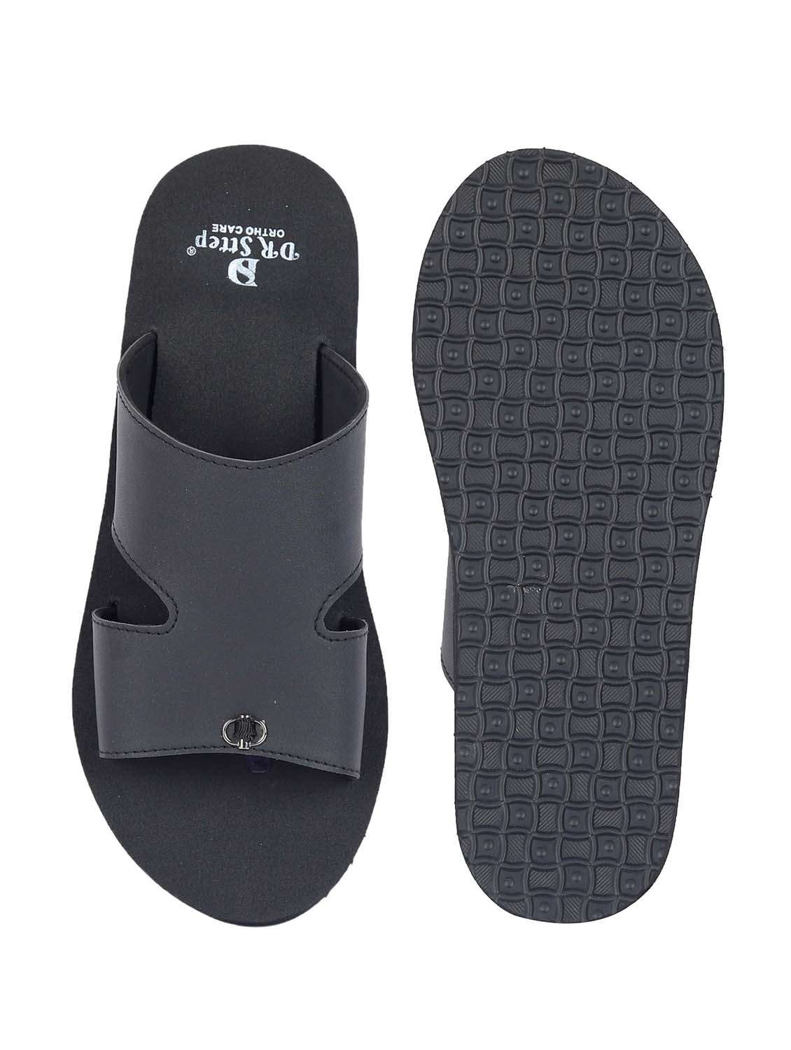 men toe separator diabetic and orthopedic flip flop - 21991445 -  Standard Image - 4