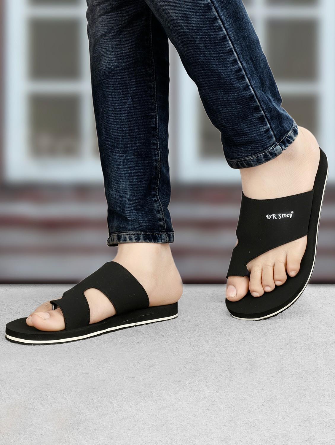 men toe separator diabetic and orthopedic flip flop - 21991467 -  Standard Image - 1