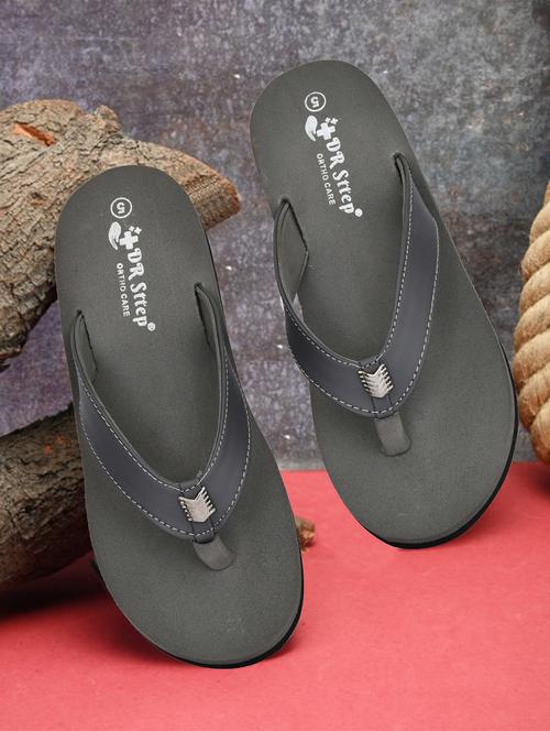 men toe separator diabetic and orthopedic slipper - 21991510 - Standard Image - 0